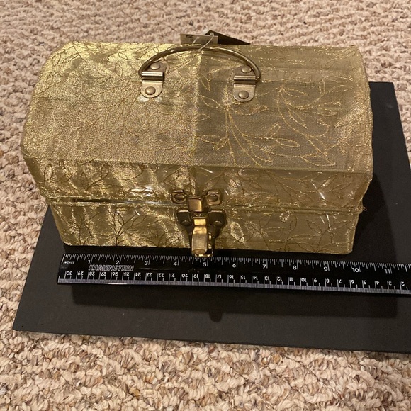 NWT & Vintage Set of 2 Gold Mesh Stacking Storage Boxes - Picture 6 of 13